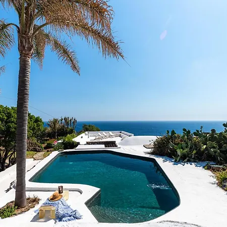 Holiday home Dammuso Il Mulino By Domusicily